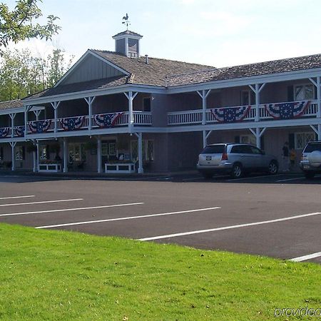Webbs Year Round Resort Chautauqua エクステリア 写真
